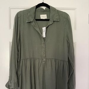 NWT American Eagle Olive Peplum Top Size M
